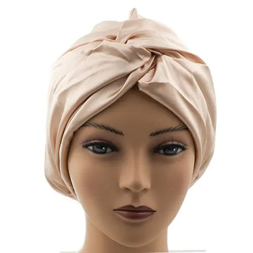 Bonnet satijn verstelbaar beige